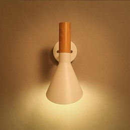 Applii de perete din metal cu veacul lemnului în stilul Europei de Nord Sufragerie Restaurant Unghi de lumină reglabil
