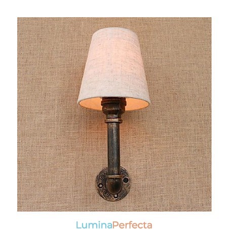 Caracteristică din alamă rustic Lodge pentru aplice de perete cu lumină ambientală Caracteristică din alamă rustic Lodge pentru aplice de perete cu lumină ambientală