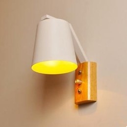 Personalitate creativă, lemn cald, fier, comutator lampă pentru pat cu studiu nordic pe coridor