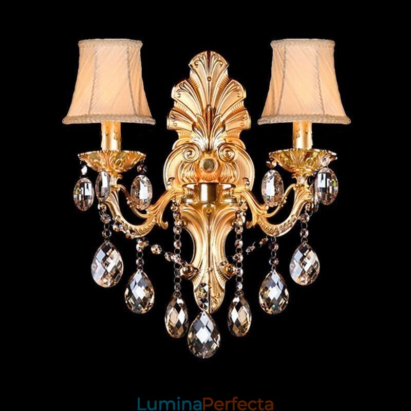 Lampă de perete europeană Aplice de perete cu petale de aur Picături de cristal rafinate Iluminare de noptieră