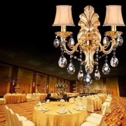 Lampă de perete europeană Aplice de perete cu petale de aur Picături de cristal rafinate Iluminare de noptieră