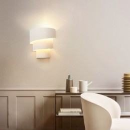 Lampă de perete modernă, minimalistă, în formă de spirală