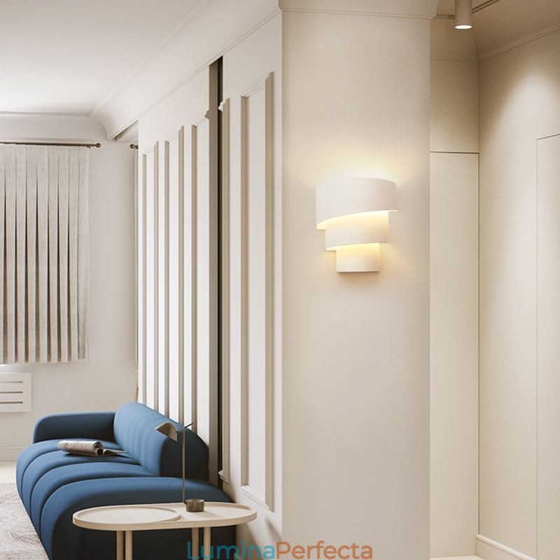 Lampă de perete modernă, minimalistă, în formă de spirală