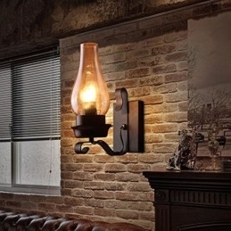 Aplică de perete vintage din fier forjat cu o singură lumină