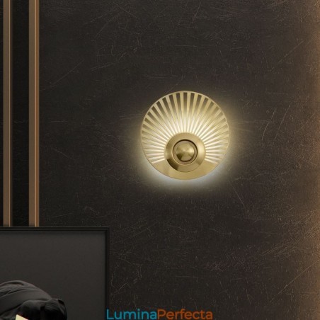 Lampă de perete din alamă nordică scobită în formă rotundă Lampă de perete din alamă nordică scobită în formă rotundă
