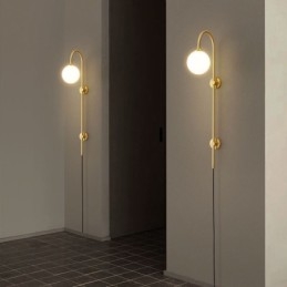 Aplic modern de perete auriu periat