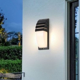Lampă de perete din aluminiu negru, rezistentă la apă, pentru grădină și curte