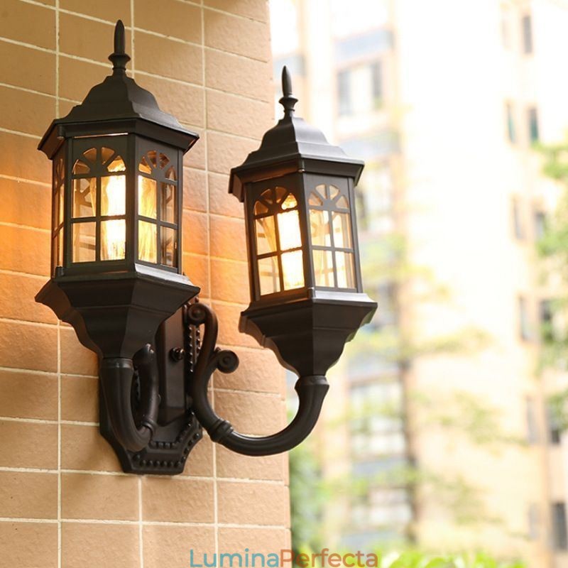 Lampă europeană de perete de exterior, dublă, rezistentă la apă