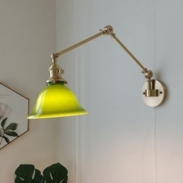 Lampă de perete modernă cu abajur din sticlă