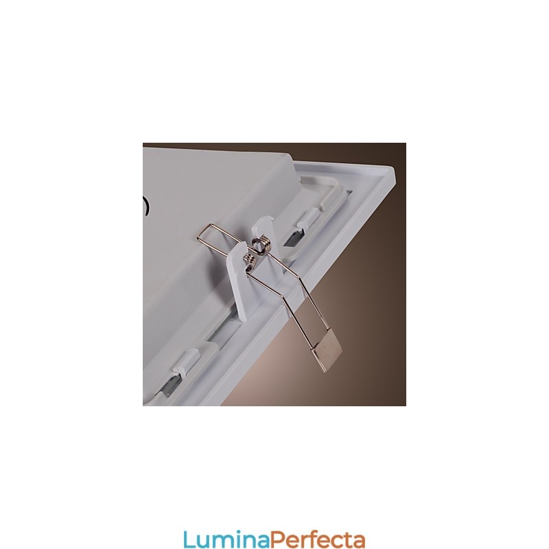 Lămpi moderne cu montaj încastrat în formă pătrată