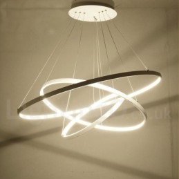 Lampă suspendată reglabilă cu telecomandă, design modern, trei inele