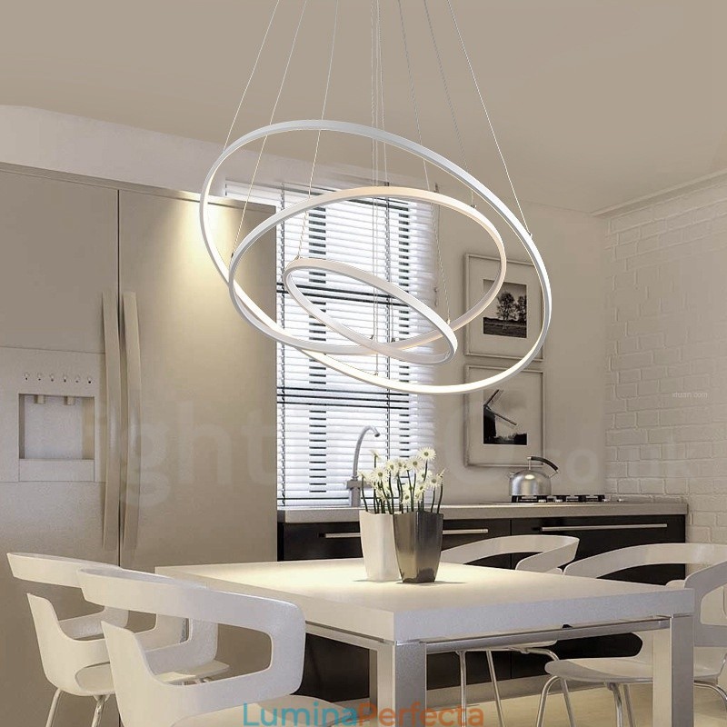 Lampă suspendată reglabilă cu telecomandă, design modern, trei inele