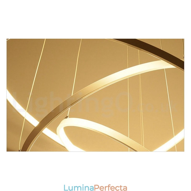 Lampă suspendată reglabilă cu telecomandă, design modern, trei inele