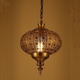 Candelabru Lron, retro, din Asia de Sud-Est