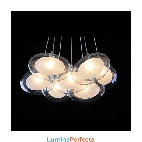 Lampă suspendată modernă, din metal cromat Lampă suspendată modernă, din metal cromat