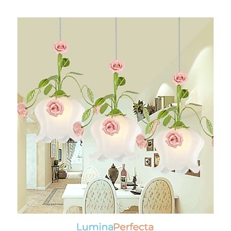 Florile și plantele de grădină de Ziua Îndrăgostiților Absorb Lumina Domului