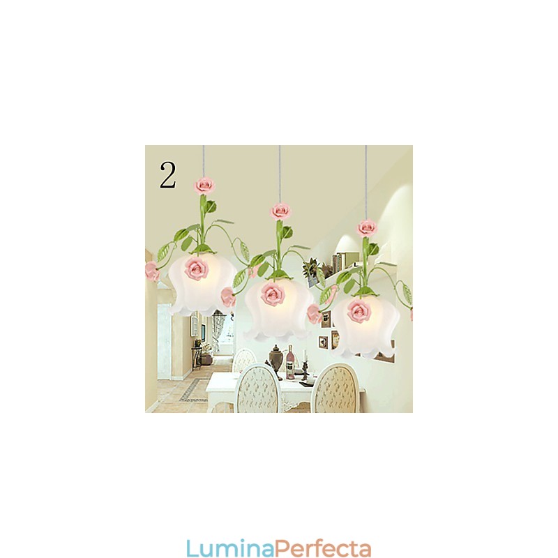 Florile și plantele de grădină de Ziua Îndrăgostiților Absorb Lumina Domului