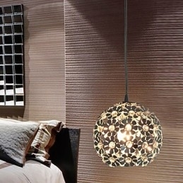 Lampă suspendată galvanizată în stil modern Globe Crystal Mini
