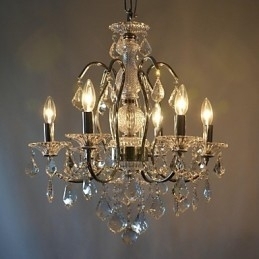 Candelabru tradițional din metal cromat din cristal