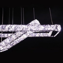 Lampă suspendată din metal, modernă și contemporană