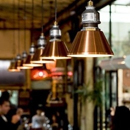 Lampă de metal vintage country