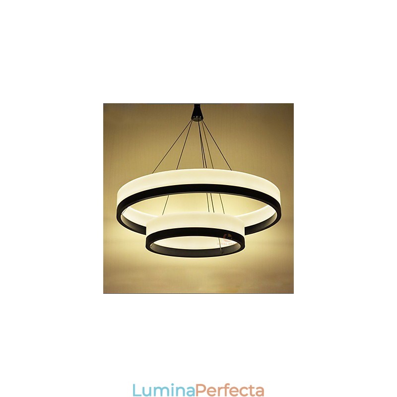 Candelabru suspendat aprobat de design