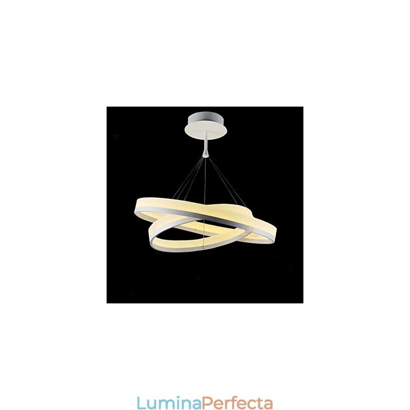 Candelabru suspendat aprobat de design