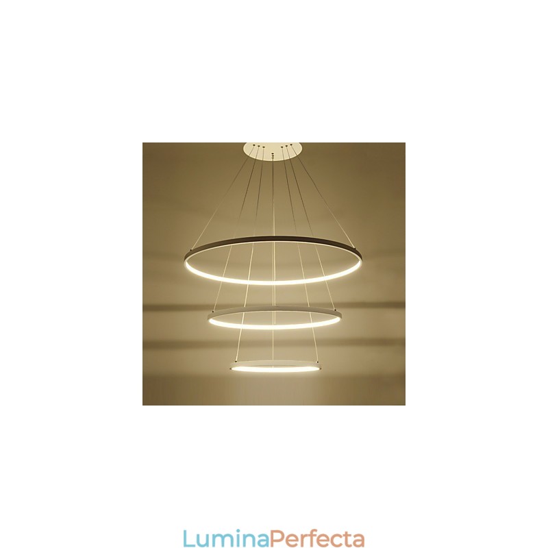 Lampă suspendată cu design modern, trei inele