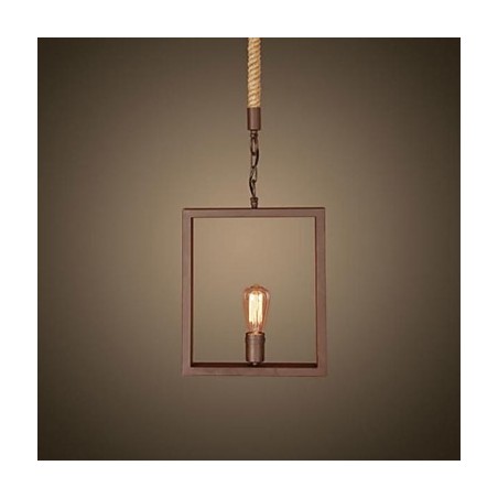 Lampă tradițională, clasică, rustică, vintage, retro, din metal Lampă tradițională, clasică, rustică, vintage, retro, din metal