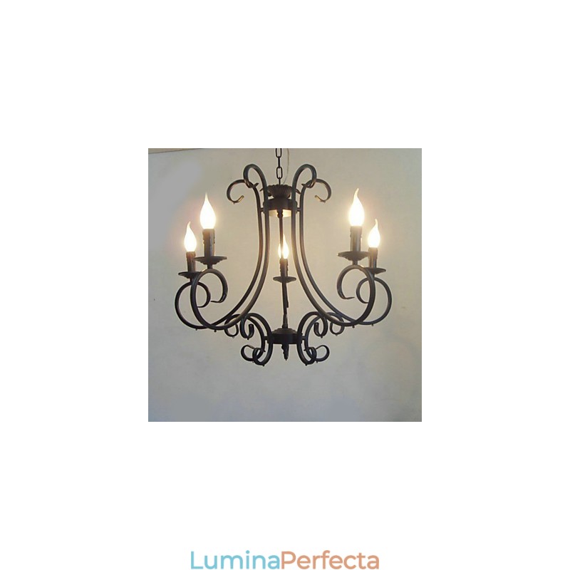 Candelabru din metal cu pictură clasică tradițională