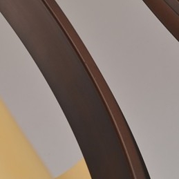 Candelabru din metal cu pictură în stil retro clasic tradițional