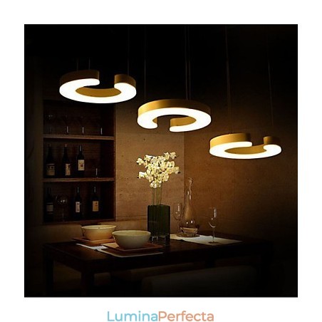Candelabru acrilic de tip trei C Candelabru Candelabru acrilic de tip trei C Candelabru