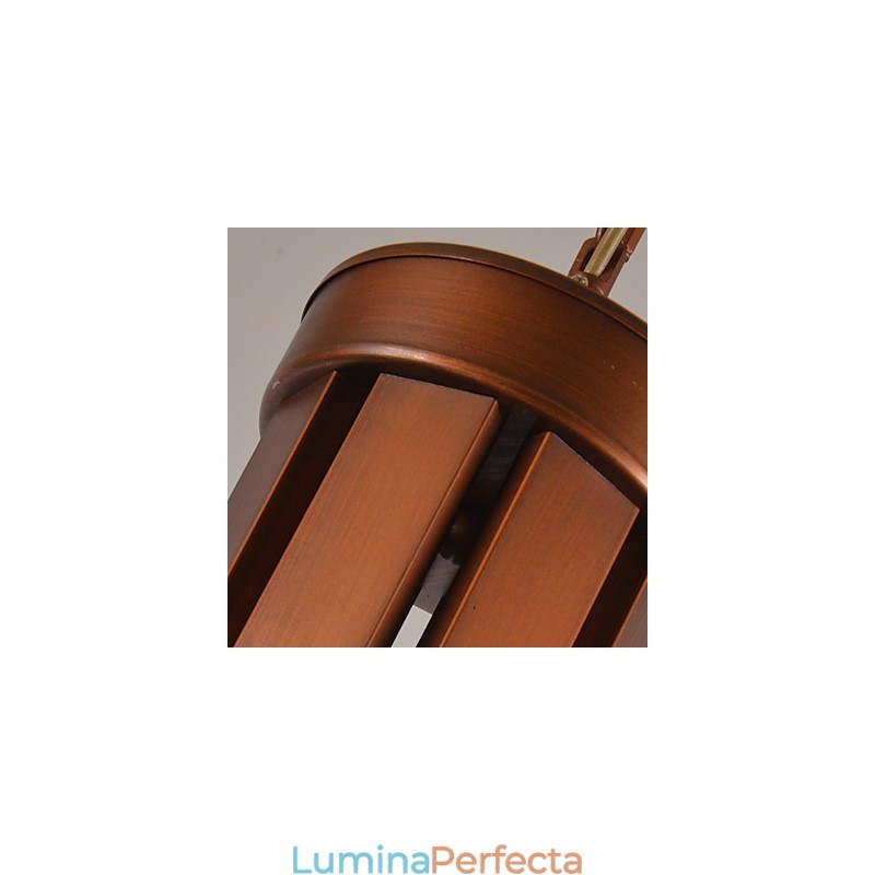 Candelabru din metal cu pictură în stil retro clasic tradițional