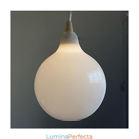 Lampă suspendată din sticlă alb lapte Natural Curve Lampă suspendată din sticlă alb lapte Natural Curve