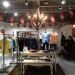 Candelabru din lemn de bambus cu pictură în stil mini vintage