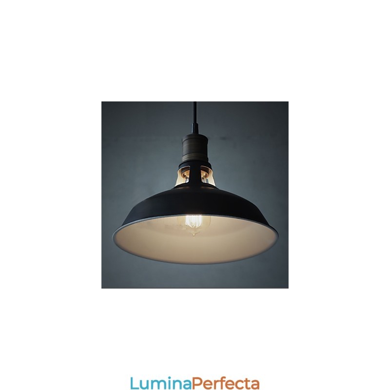Candelabru American Vintage din fier forjat pentru ferestre