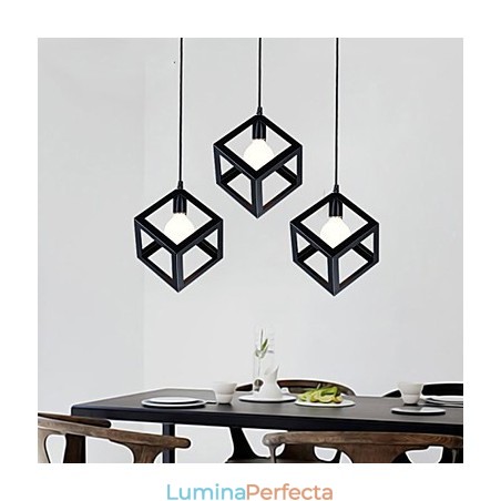 Lampă suspendată din metal cu pictură în stil retro Lampă suspendată din metal cu pictură în stil retro