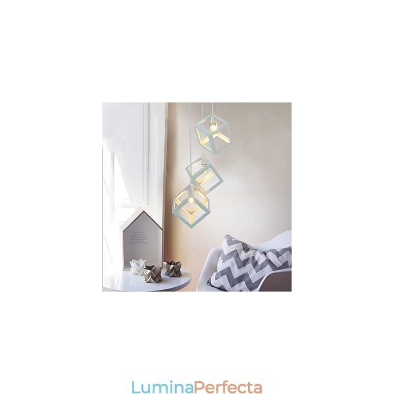 Lampă suspendată din metal cu pictură în stil retro